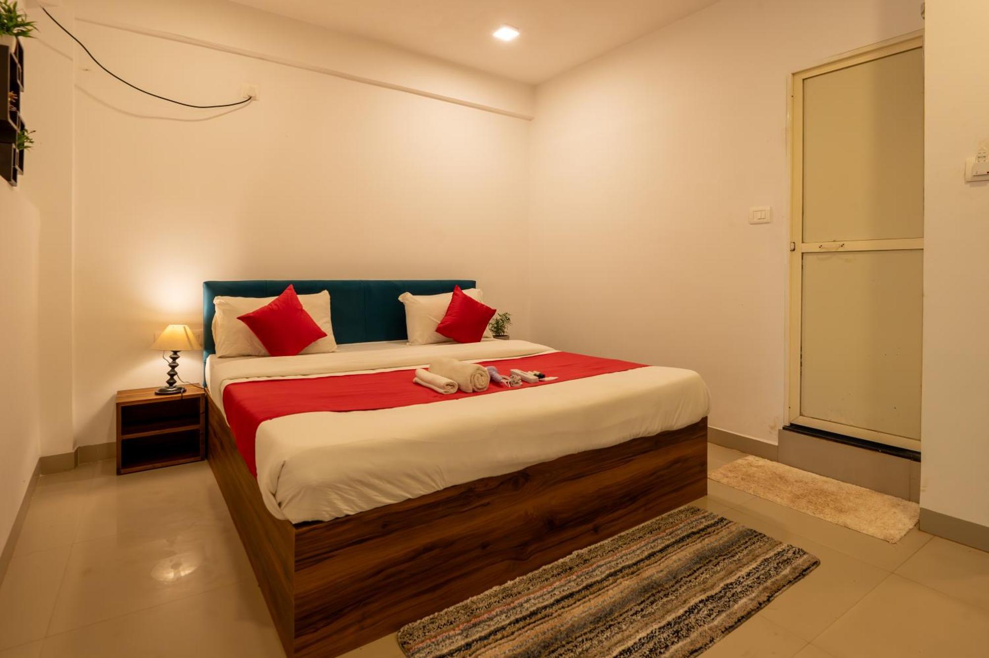 Morjim Sea Waves-Beach Front Hotel Exterior foto