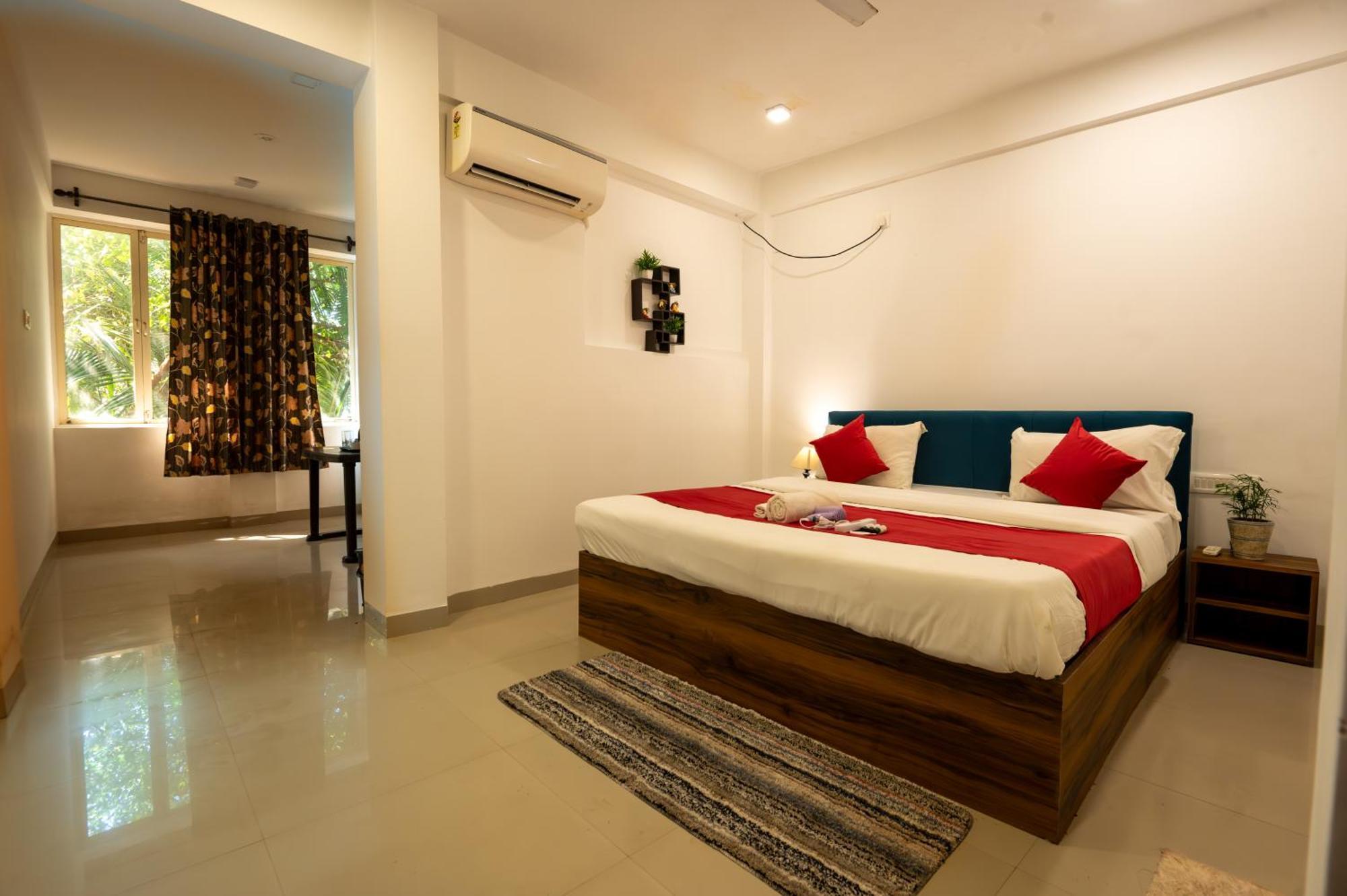 Morjim Sea Waves-Beach Front Hotel Exterior foto